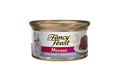 Fancy Feast mousse de pescado y camarón